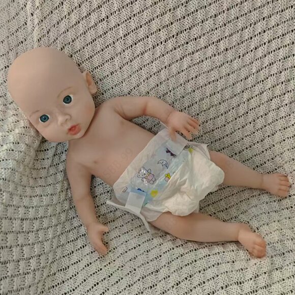 45cm Cute Reborn Newborn 3kg Full Body Platinum Silicone Reborn Baby Girl Dolls - Picture 9 of 12